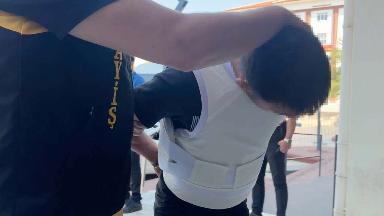 Kanlı saldırının şüphelileri adliyede! 354 polis güvenlik önlemi aldı 9